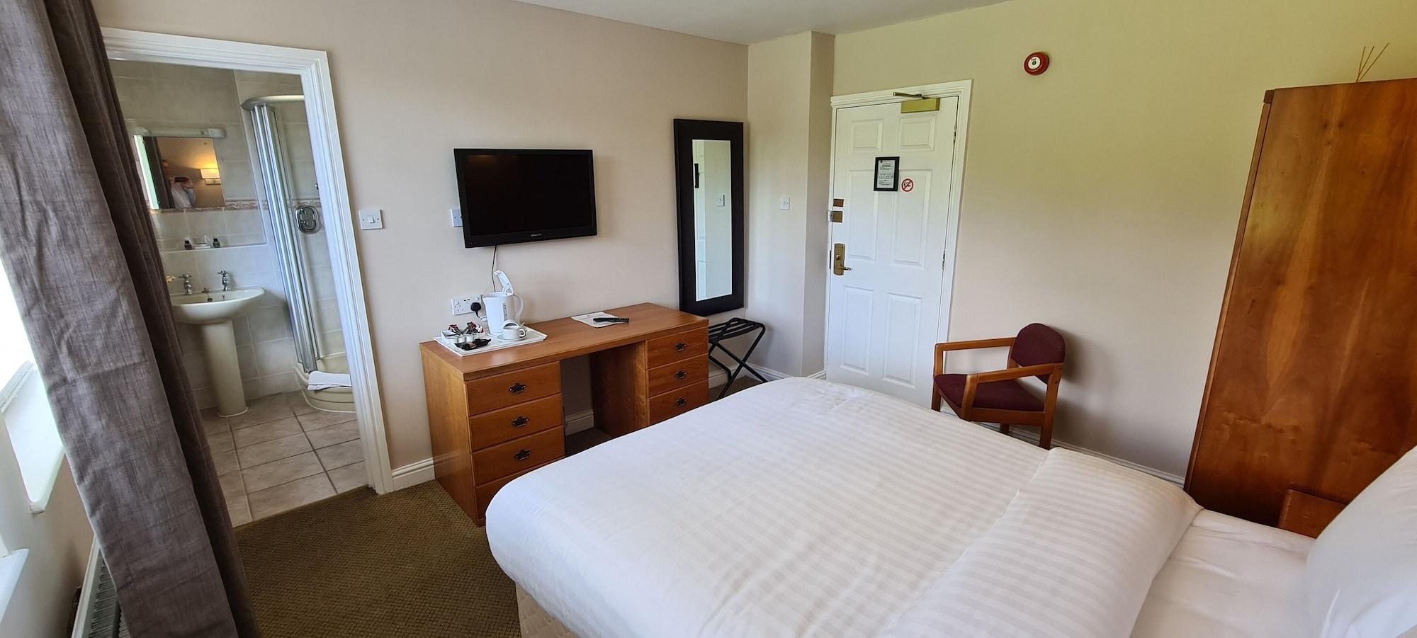 Haughton Hall Hotel & Leisure Club Telford Esterno foto