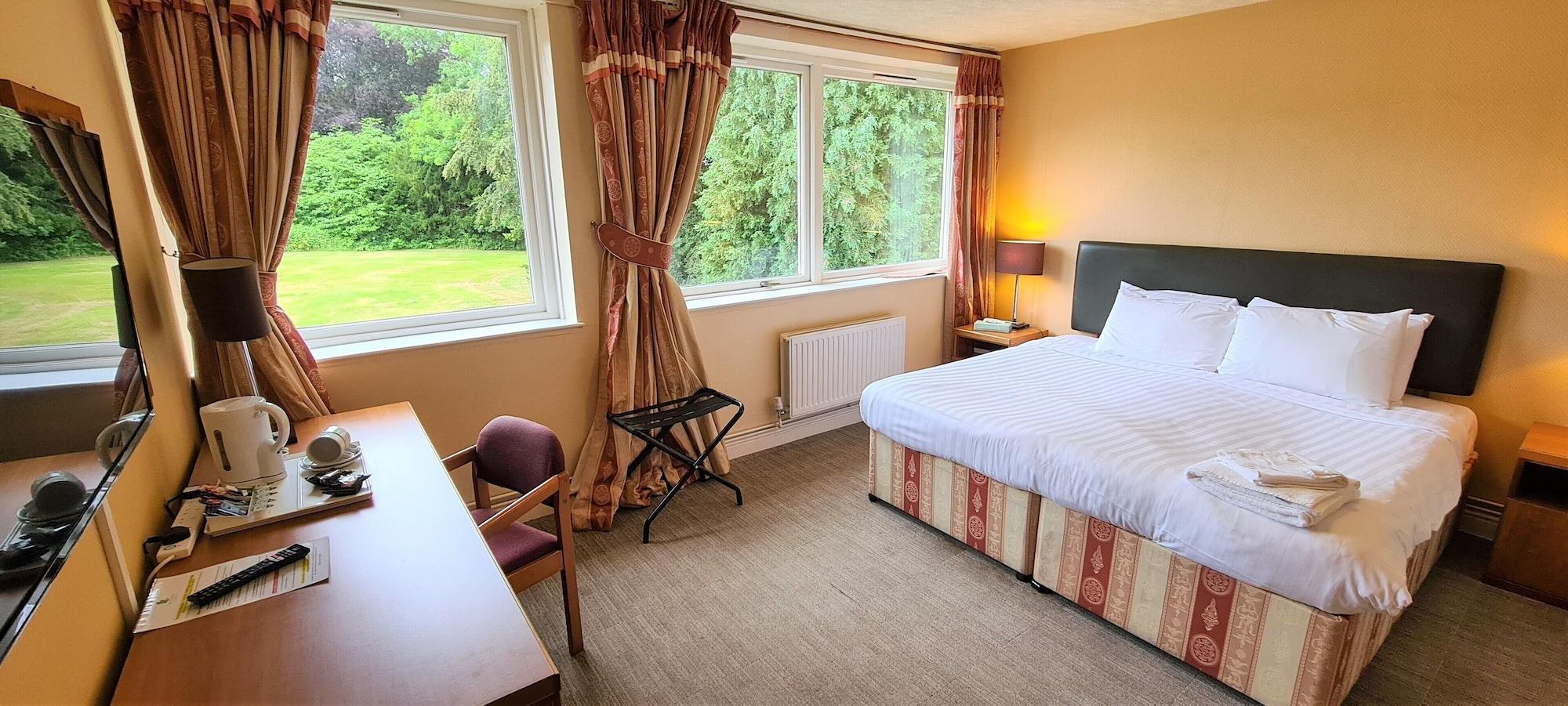 Haughton Hall Hotel & Leisure Club Telford Esterno foto