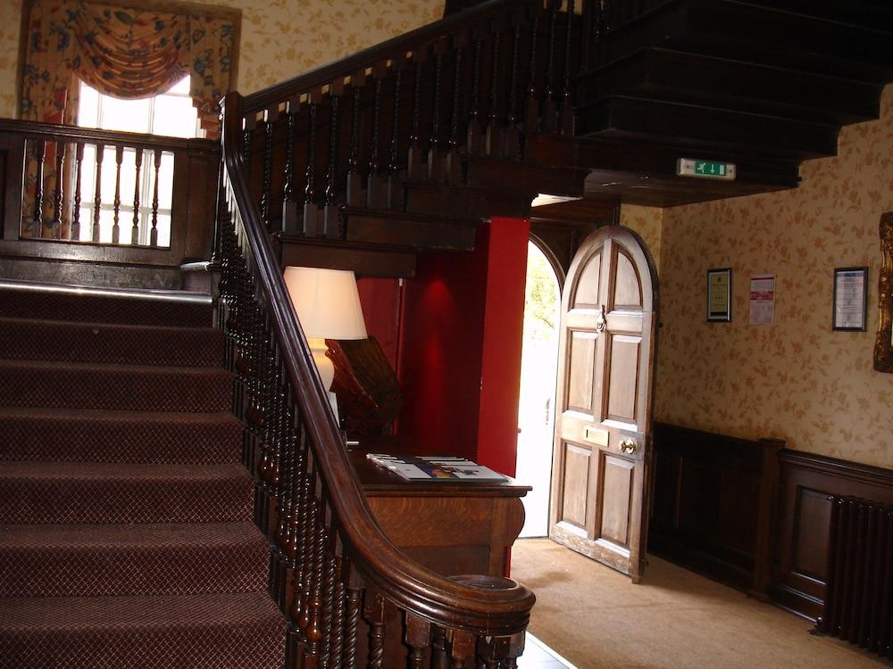 Haughton Hall Hotel & Leisure Club Telford Esterno foto